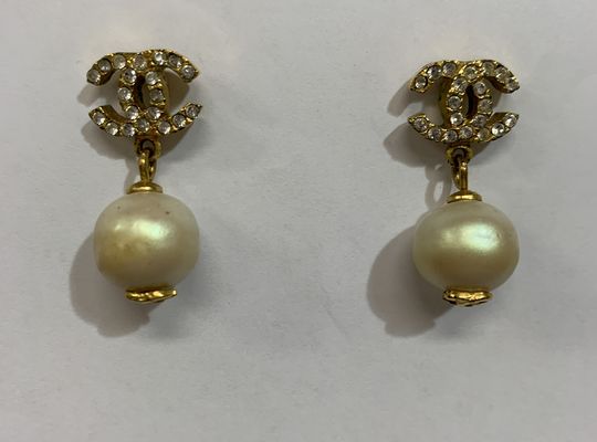 シャネルピアス